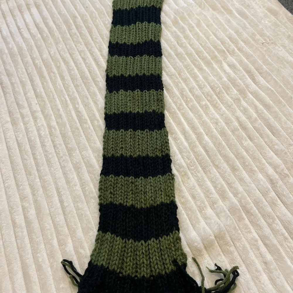 Striped Green and Black Kids Scarf,,H37